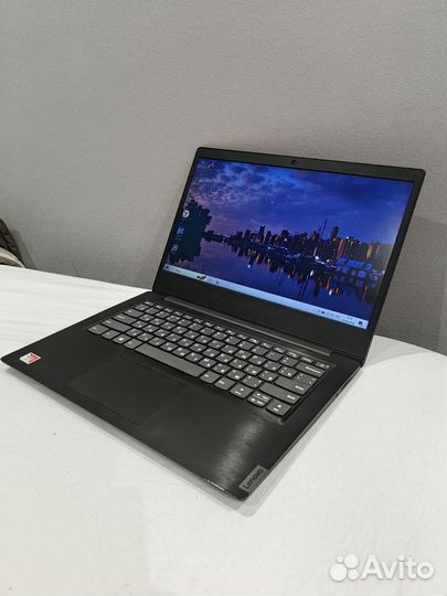 Ноутбук lenovo с сумкой