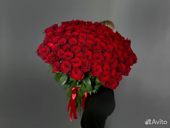 Премиальная высокая роза 110 см Эквадор