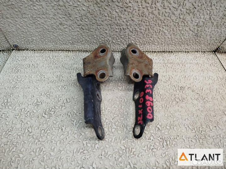 Петля капота toyota chaser