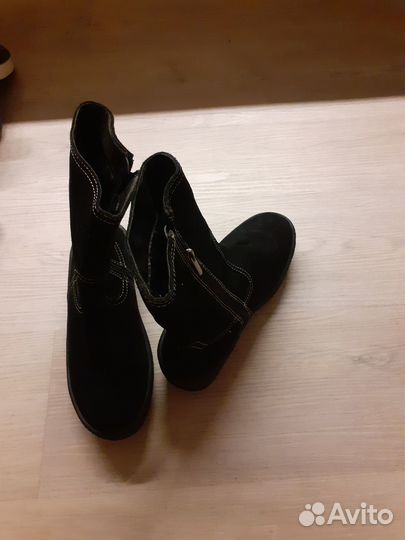 Сапоги женские зимние на размер 35-34