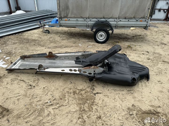 Рама тунель снегохода brp lynx59 ski-doo