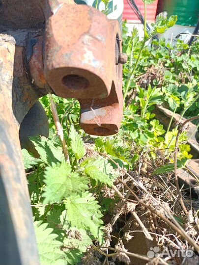 Передняя балка кулаки левый правый маз 5440