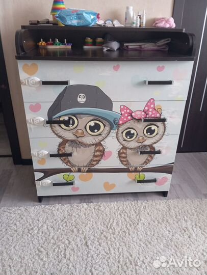 Комод с пеленальным столиком и матрасом