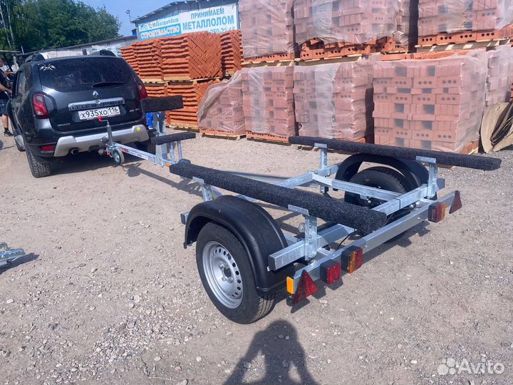 Прицеп для алюминиевых,пластиковых, надувных лодок