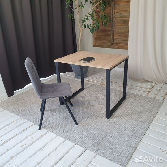 Письменный стол Лофт Дуб 90*70 см. Черные ножки