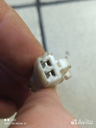 Датчик abs задний правый Kia Rio 3