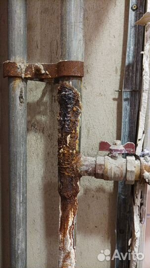 Слесарь сантехник