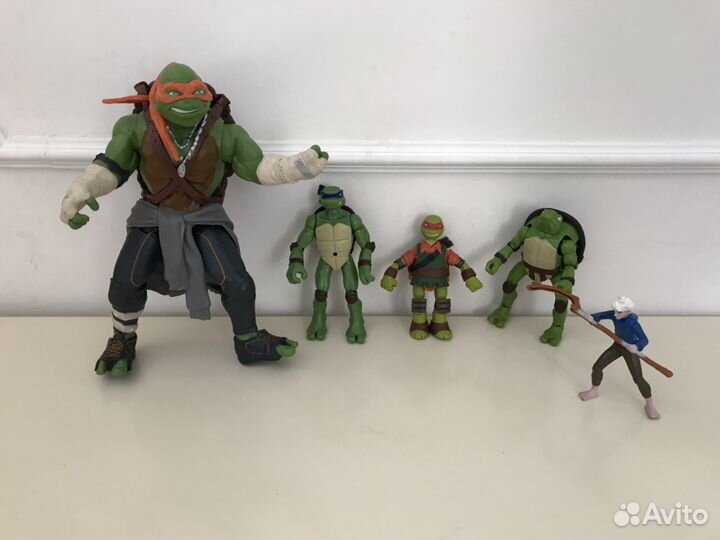 Фёрби (Furby) Dragons Fingerlings Monkey