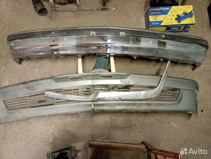 Бампер передний на Мерседес в 126 кузове