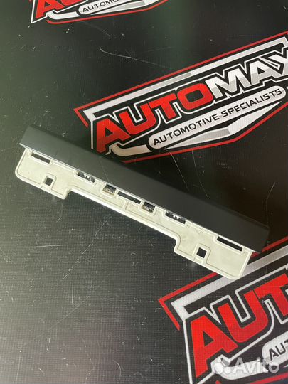 Дисплей парктроника передний Volkswagen Touareg 7L