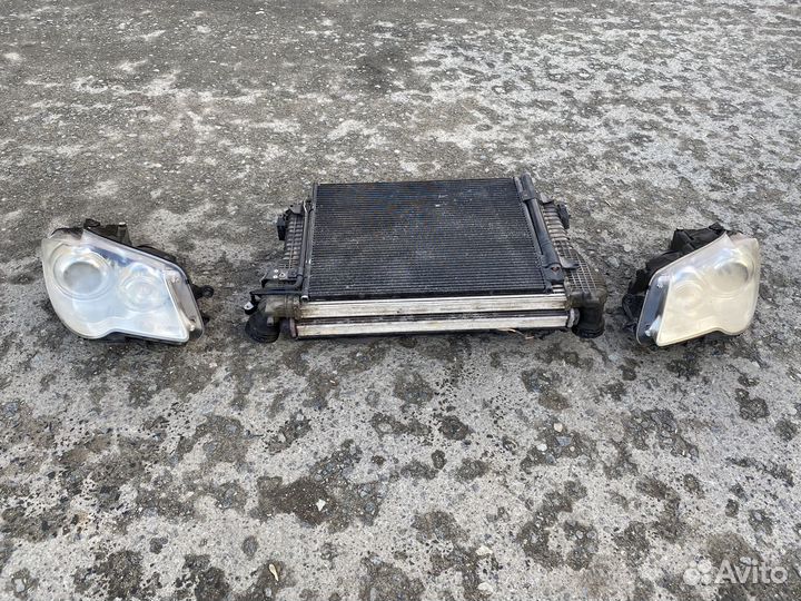 Фары и радиатор на фольксваген тоуран