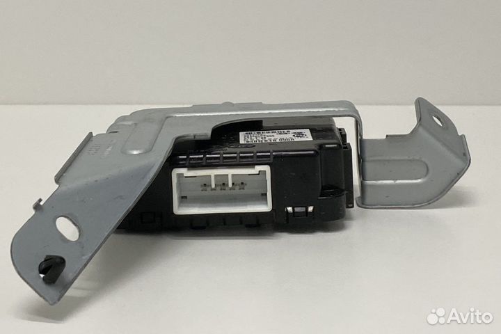 Блок управления двери Kia Sportage 4