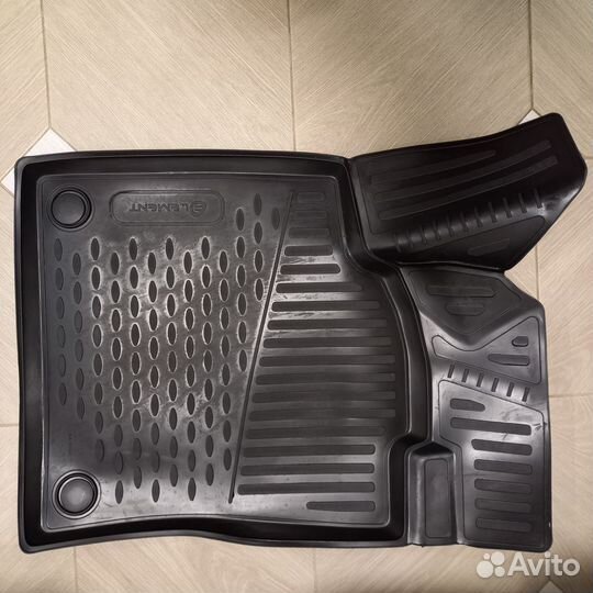 Автомобильные коврики резиновые