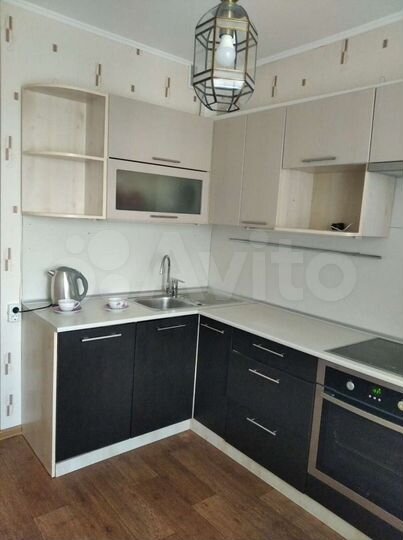 2-к. квартира, 56 м², 6/10 эт.