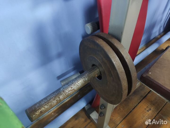 Скамья для жима со стойками и штангой бу