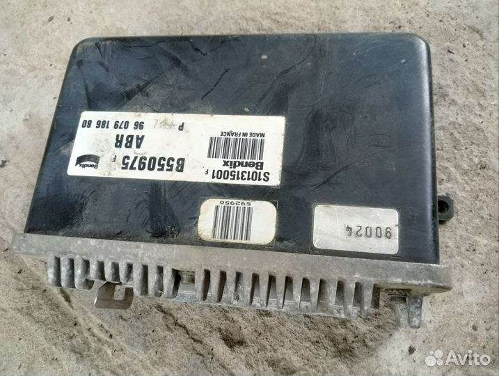 Эбу блок управления двигателем peugeot 605 2.0