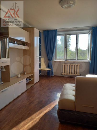 2-к. квартира, 55 м², 3/5 эт.