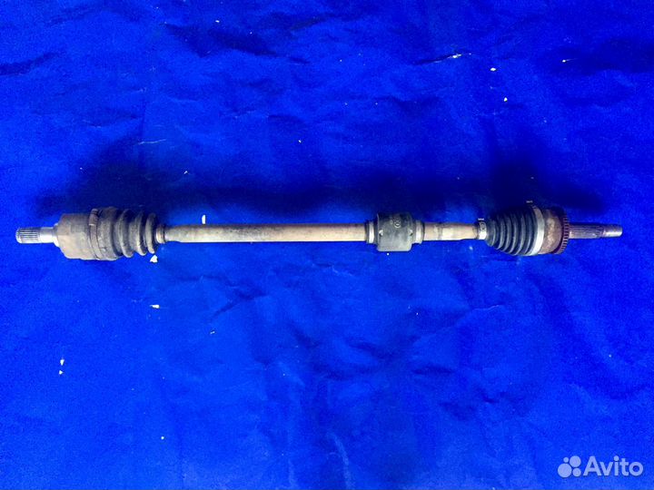 Привод правый Hyundai Solaris / Kia Rio 2011-2017