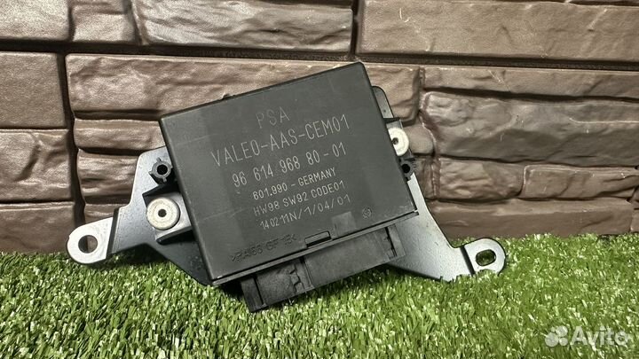 Блок парктроников Peugeot 207