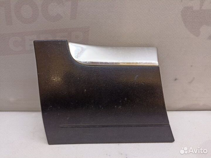 Молдинг передний левый Volkswagen Touareg 7L AXQ