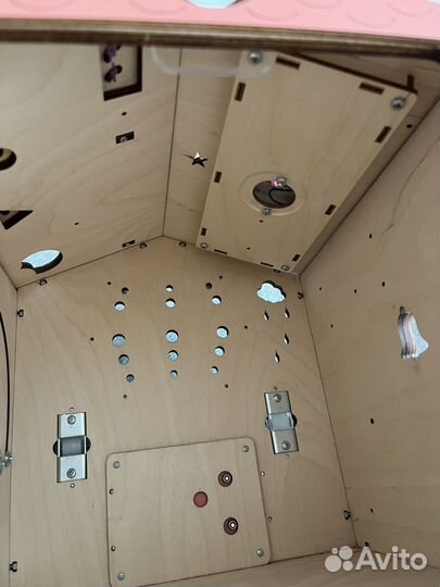 Бизиборд-Бизидом