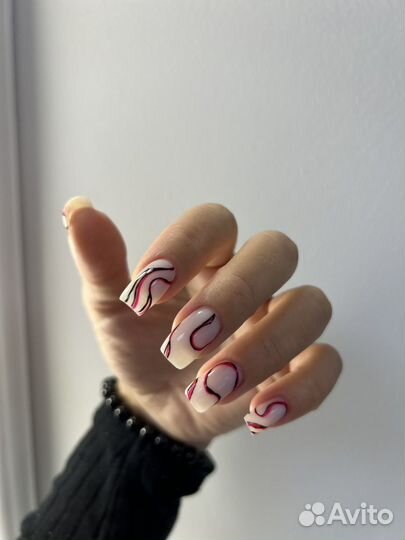 Маникюр,педикюр
