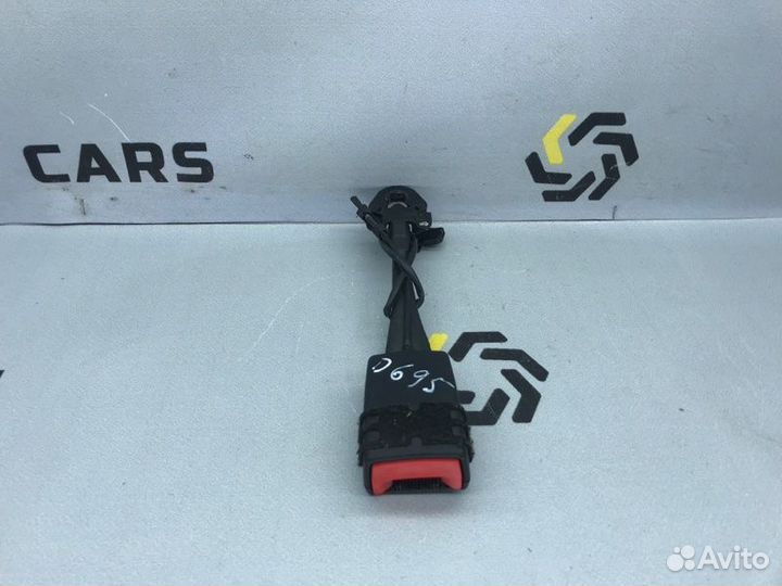 Преднатяжитель ремня безопасности передний Audi A4