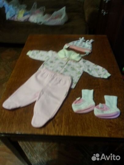 Вещи для девочек от рождения до 4 месяцев