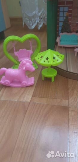 Кукла в доме