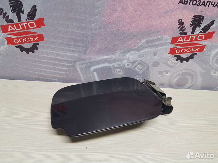 Лючок бензобака Renault Duster 1 тёмный каштан