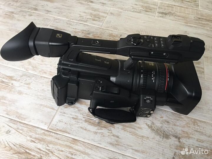 Профессиональная Видеокамера Canon XF300