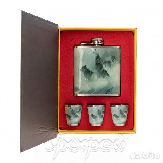 Набор Фляжка Книга охотника Волки+3 стопки 210 мл