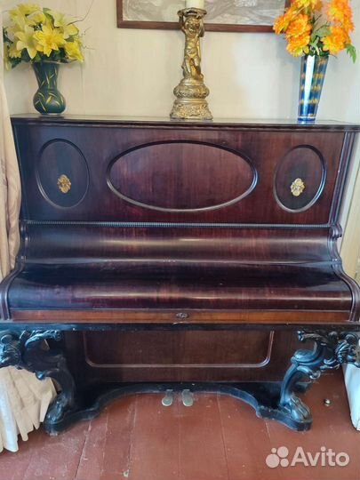 Пианино старинное антикварное