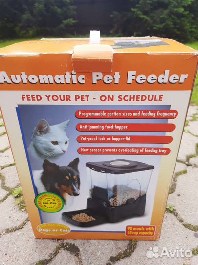 Автоматическая кормушка для животных