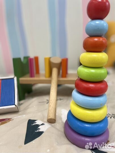 Набор игрушек из дерева