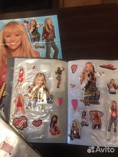 Альбом с наклейками Hannan Montana