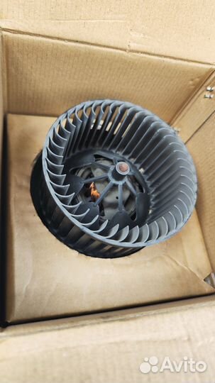 Мотор отопителя Skoda Octavia А5 2012