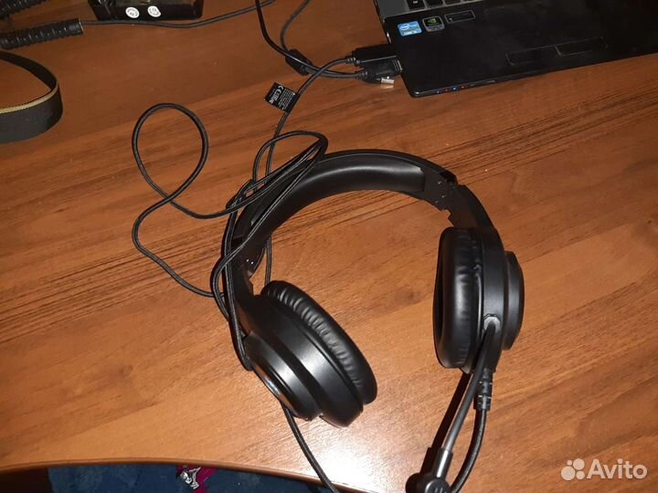 Игровые наушники