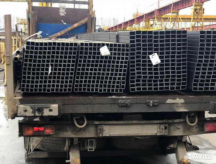 Труба квадратная 40х40х2 мм