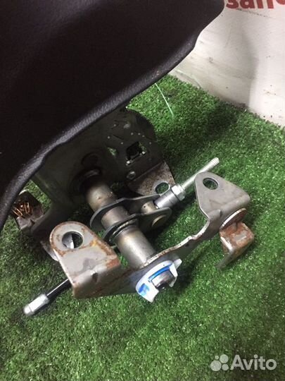 Рычаг стояночного тормоза Chevrolet Aveo T300