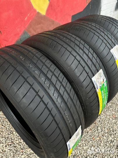 Kapsen RS26 265/40 R21