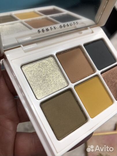 Палетка теней Fenty Beauty