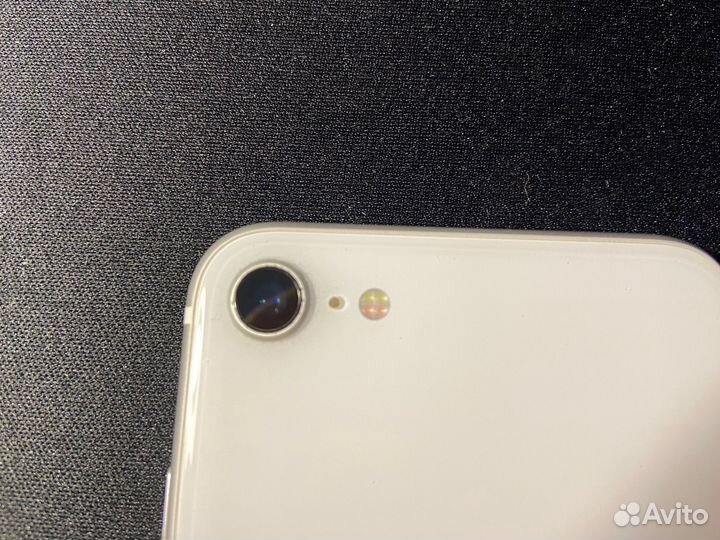 iPhone SE (2020), 64 ГБ