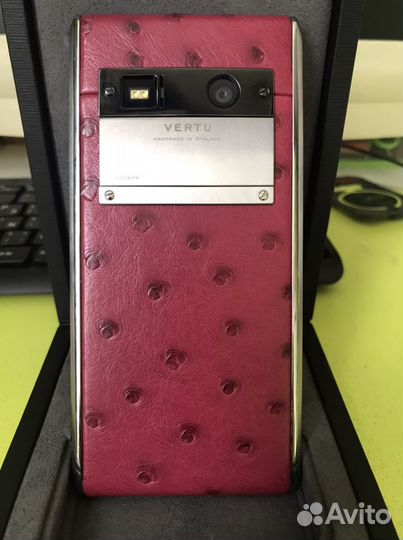 Vertu Aster Raspberry Ostrich, 2/64 ГБ