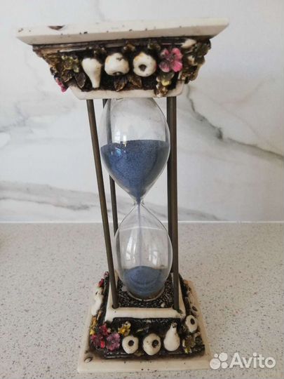 Песочные часы на 1 минуту