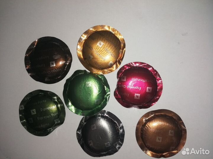 Кофемашина nespresso ES50 Pro с капучинатором