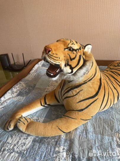 Большая мягкая игрушка тигр