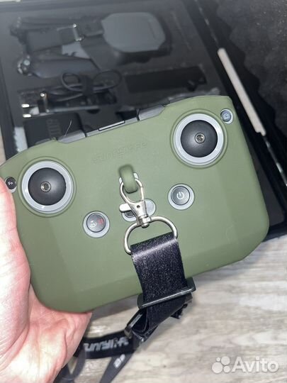 Квадрокоптер dji мавик 3