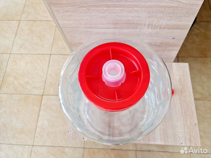 Банка 25 литров