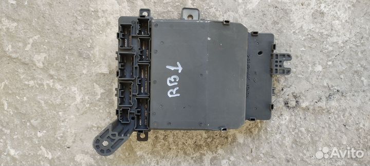 Блок предохранителей Хонда Одиссей Rb1